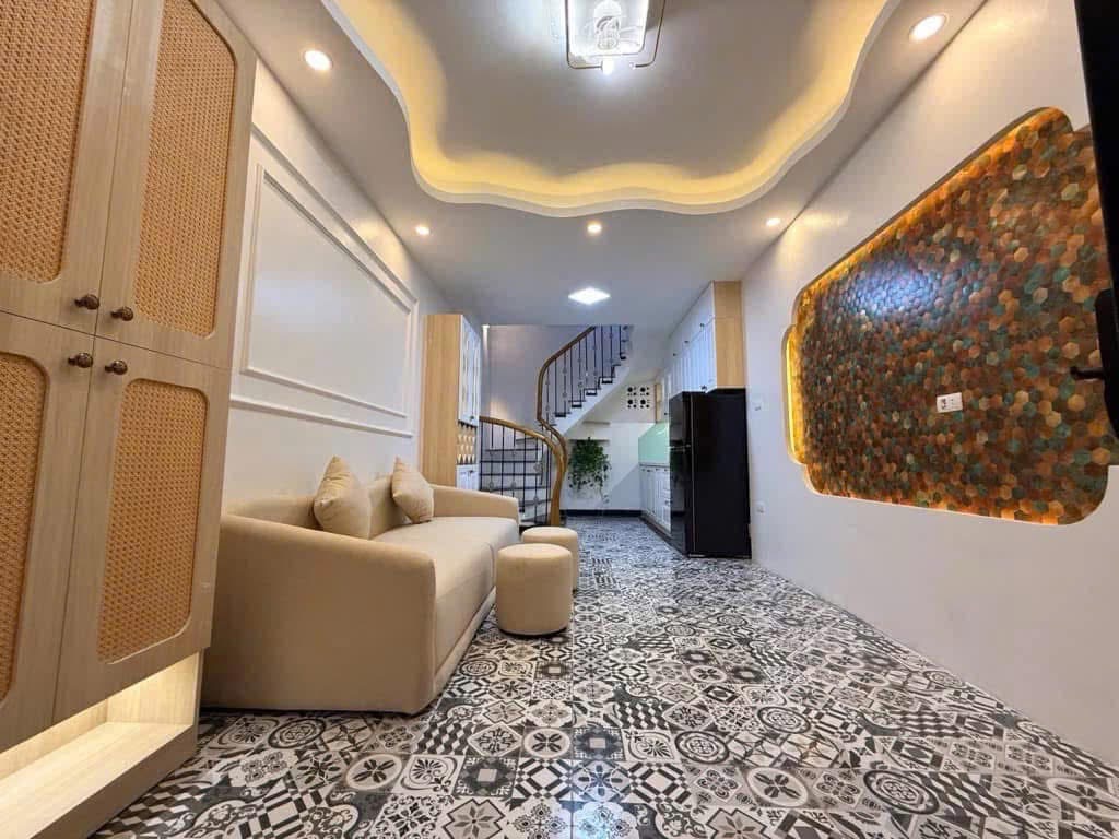 SIÊU PHẨM CỰC SANG TRỌNG - VỊ TRÍ SÁNG GIÁ - ĐƯỜNG PHỐ RỘNG