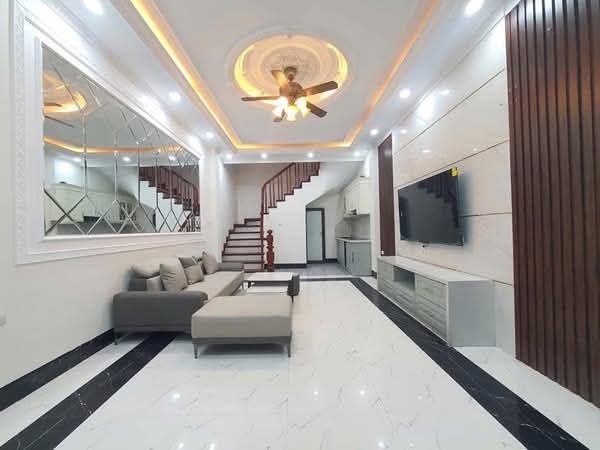 SIÊU PHẨM CỰC HOT - FULL NỘI THẤT - MỚI TINH -  XÁCH VALI VỀ LÀ Ở NGAY - CÓ SỔ