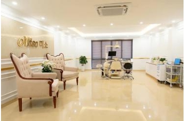 TOÀ NHÀ 70M2 PHỐ HUỲNH THÚC KHÁNG, 7 TẦNG, THANG MÁY, MT KHỦNG KD ĐỈNH CAO, Ô TÔ DỪNG ĐỖ, VỊ TRÍ VIP NHỈNH 17 TỶ