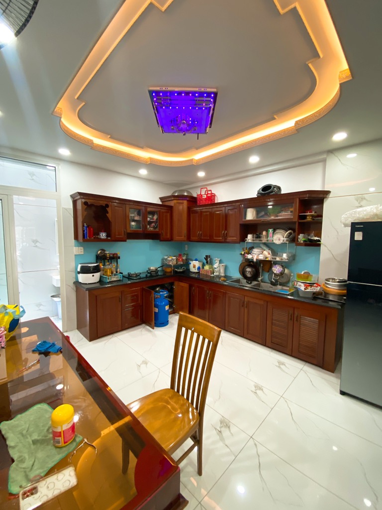 CÁCH 50M TỚI MT QUỐC LỘ 50, KDC ĐỒNG BỘ DT 57M2 5 TẦNG NHỈNH 9TY