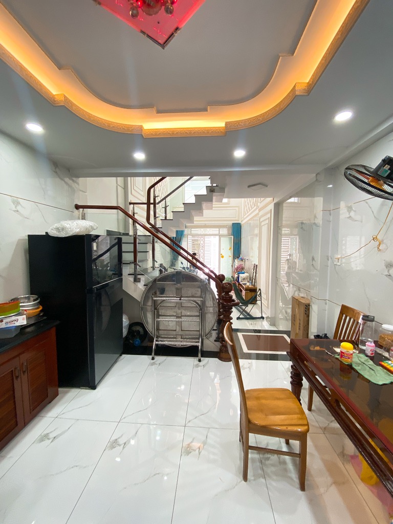 CÁCH 50M TỚI MT QUỐC LỘ 50, KDC ĐỒNG BỘ DT 57M2 5 TẦNG NHỈNH 9TY