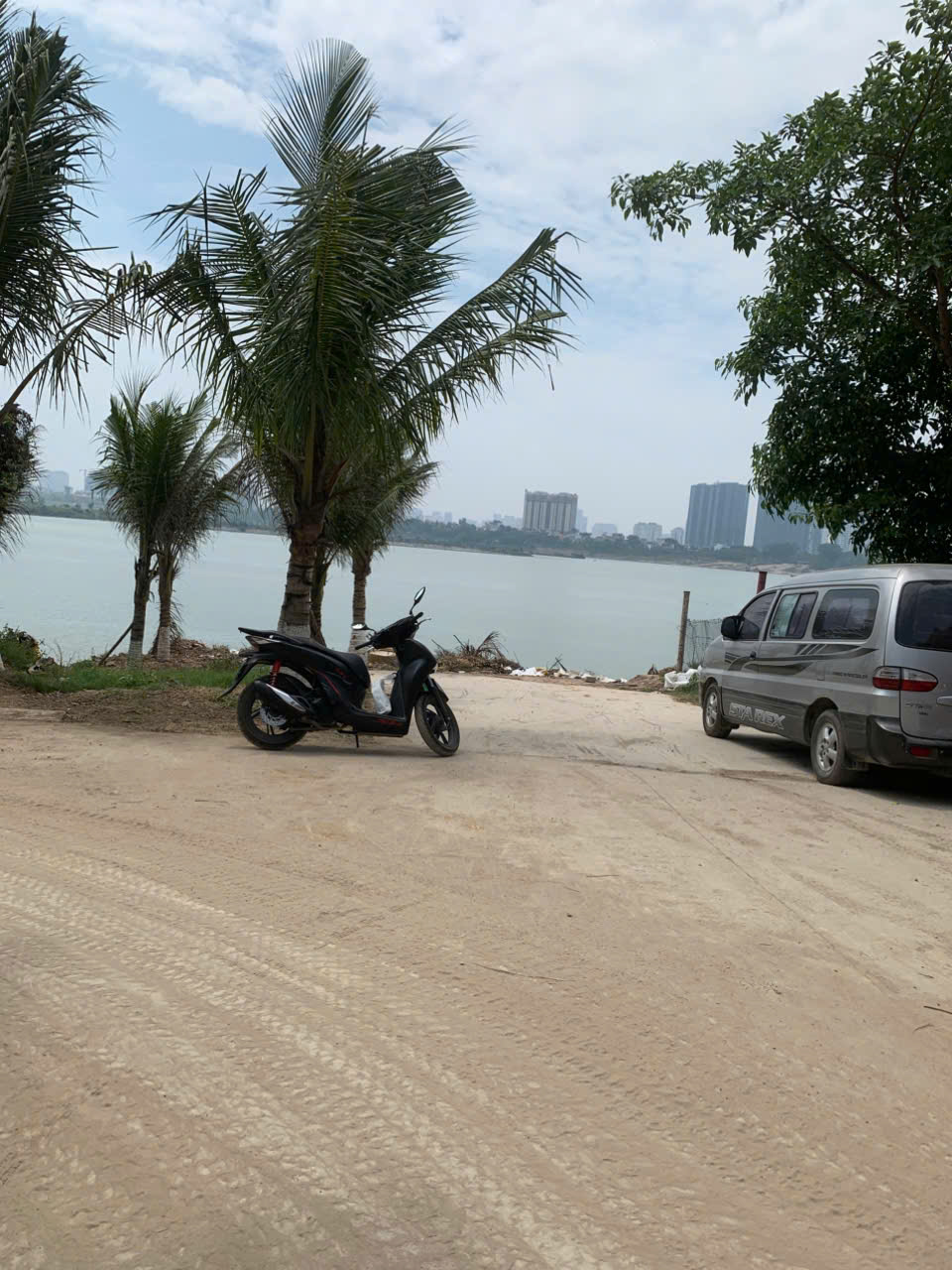 siêu phẩm yên hà-hải bối, ô tô tránh , gần ngay cầu thăng long,thành phố thông minh