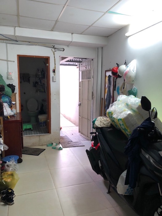 Cần Bán Nhà HXH , Nhà Nhỏ Xinh phường 3 q8, Hẻm thông ra đường Âu Dương Lân và gần khu trung tâm siêu thị Parc Mall Tạ Quang Bửu.