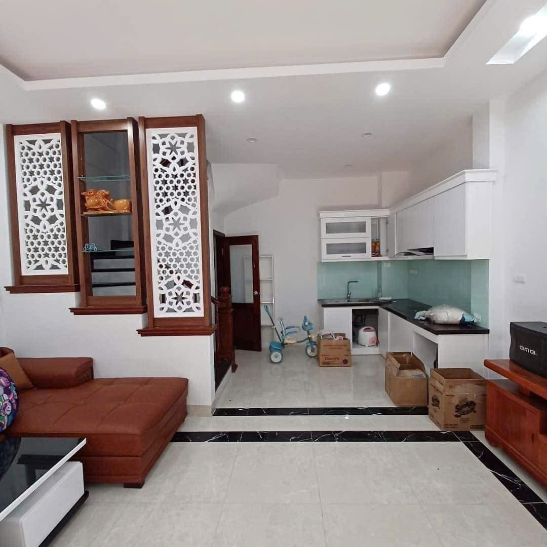 BÁN NHÀ CỰC HIẾM ĐÔNG ANH 38M- 5 TẦNG SIÊU ĐẸP NHỈNH 2,5 Tỷ  - MẶT TIỀN RỘNG - Ô TÔ ĐỖ CỔNG- KO LỖI PHONG THỦY