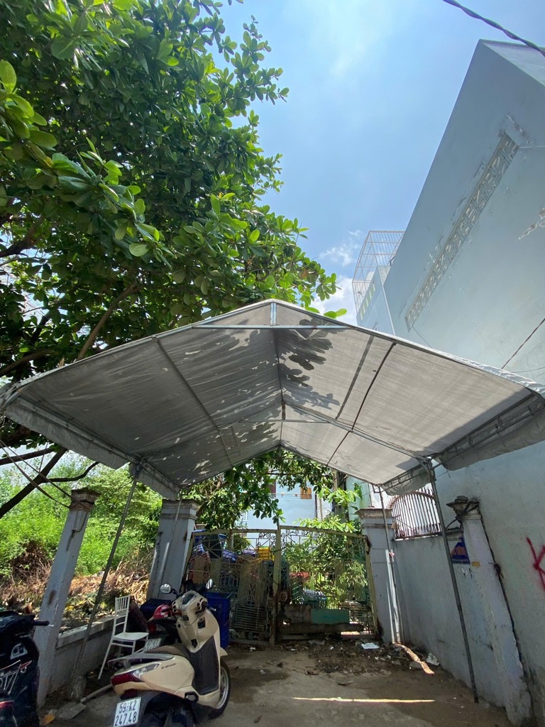 QUÁ RẺ 120M2 CHI 5TỶ HẺM XE TẢI - KẾ MẶT TIỀN, GẦN VÕ VĂN KIỆT -HỒ HỌC LÃM  NGANG 5M - KHU VỰC XÂY CAO TẦNG