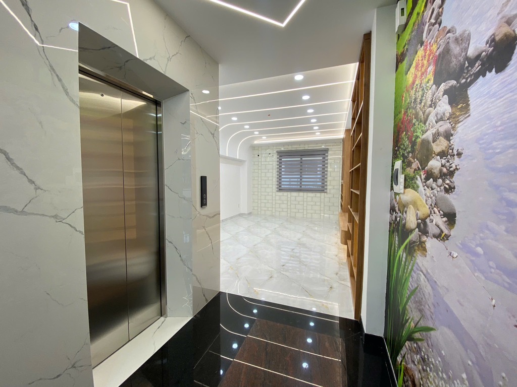 SIÊU PHẨM HOT TREND - NGAY HƯƠNG LỘ 2- NHÀ MỚI ĐẸP LUNG LINH 5 TẦNG KẾT CẤU BTCT CHẮC CHẮN - NGAY NGÃ TƯ 4 XÃ - VÀO Ở NGAY  - GIÁ CHỈ NHỈNH 8 TỎI