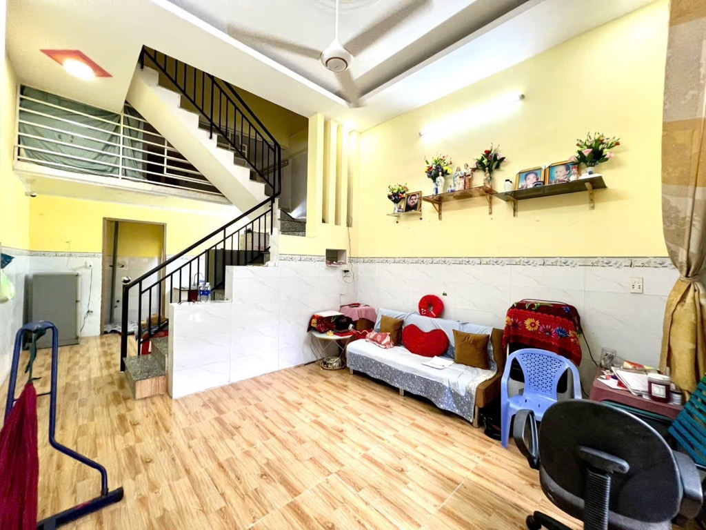 NHÀ ĐẸP BÌNH TÂN NGAY AEON NHÀ ĐẸP BÌNH TÂN NGAY AEON MALL TÂN PHÚ-SÁT BÌNH LONG HẺM XE HƠI VÔ TƯ-42M2 CHỈ NHỈNH 4 TỎI XÚI...