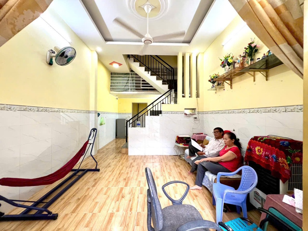 NHÀ ĐẸP BÌNH TÂN NGAY AEON NHÀ ĐẸP BÌNH TÂN NGAY AEON MALL TÂN PHÚ-SÁT BÌNH LONG HẺM XE HƠI VÔ TƯ-42M2 CHỈ NHỈNH 4 TỎI XÚI...