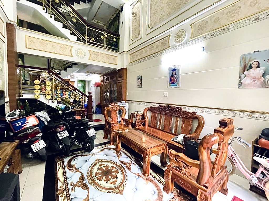 KHU PHÂN LÔ CỰC VIP - NGAY BỆNH VIỆN BÌNH TÂN-SÁT HƯƠNG LỘ 2- 5 TẦNG MỚI TINH- CHỈ NHÍCH 6X.X.X...