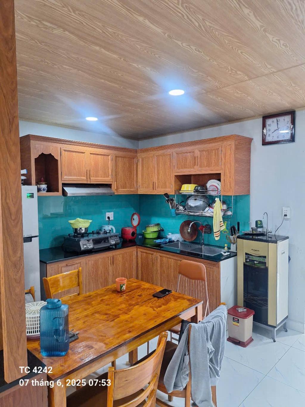 SÁT TÂN KỲ TÂN QUÝ-GẦN AEON TÂN PHÚ-NHÀ 4×16 CHỈ NHÍCH 3 T...CHÚT.