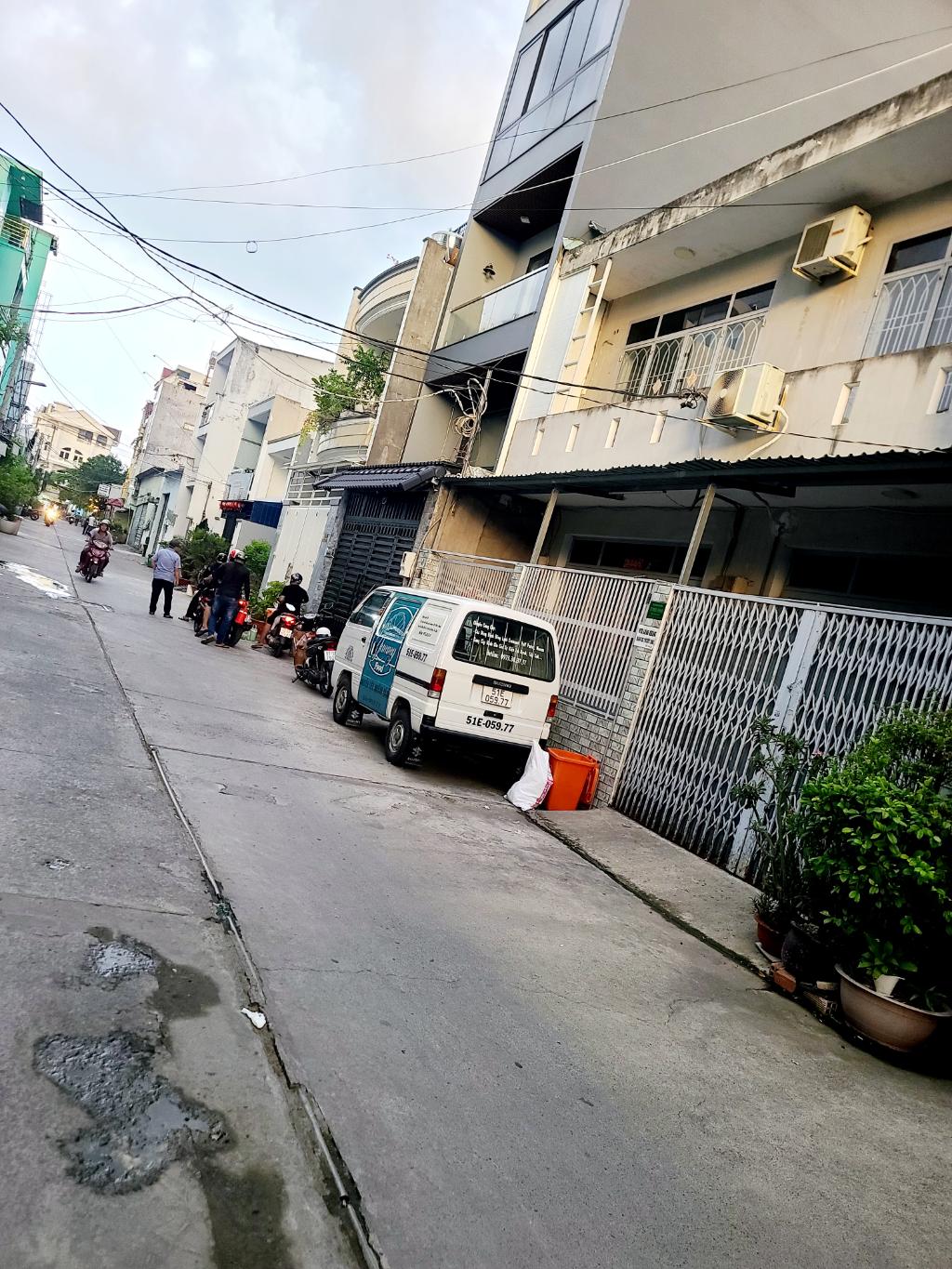 NGAY AN DƯƠNG VƯƠNG - 5×15 -XE TẢI NGỦ TRONG NHÀ-CHỈ NHỈNH 6...T.