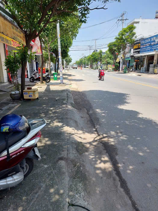 NHÀ MẶT TIỀN DƯƠNG THỊ MƯỜI – 4.5 TỶ (Thương lượng)