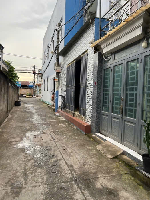 MUA ĐẤT TẶNG NHÀ – TÂN THỚI NHẤT, QUẬN 12 – 2.95 TỶ (Thương lượng)