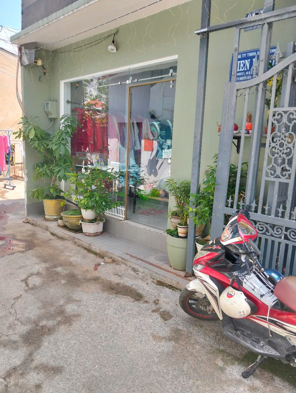 Nhà sát mặt tiền đường Nguyễn Xiễn gần khu đô thị Vinhome