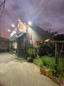 Nhà sát mặt tiền đường Nguyễn Xiễn gần khu đô thị Vinhome