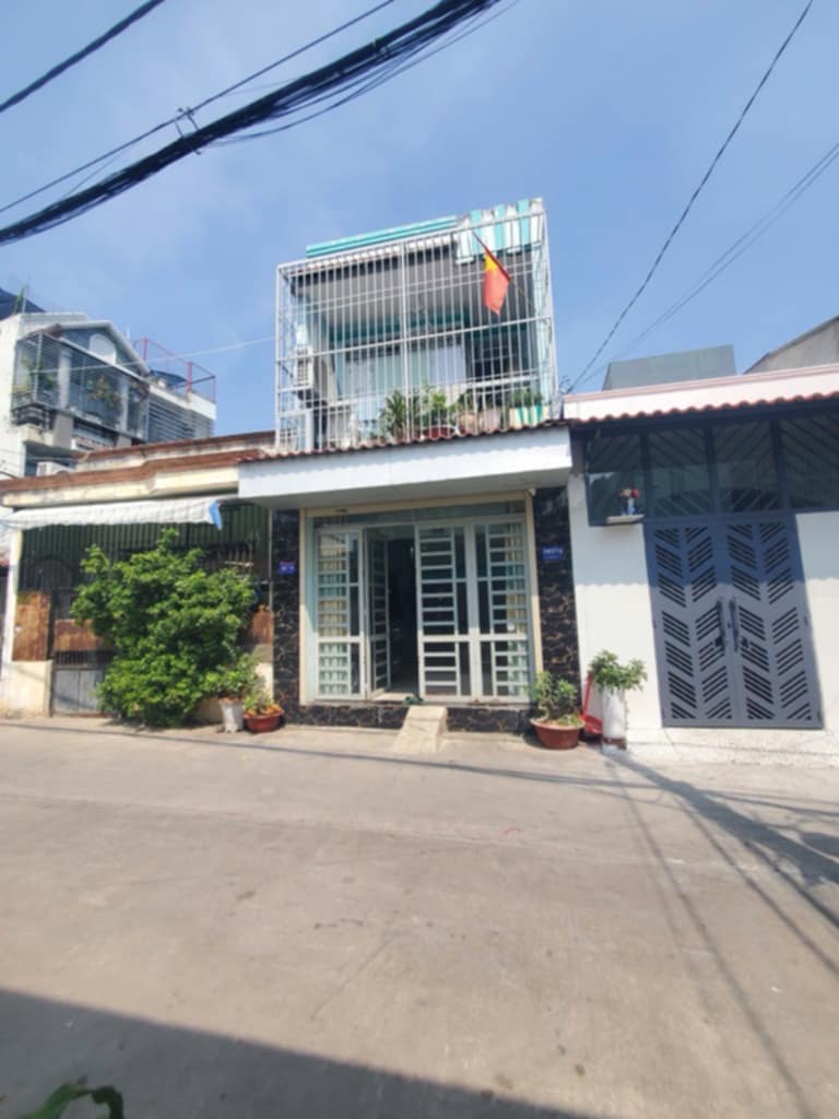 +Nhà bán Q12,hxh,ngay trường Giao Thông Vận tải ,2 tần, chỉ hơn 3ty