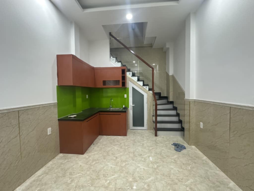 +Nhà bán Q12,hxh,ngay trường Giao Thông Vận tải ,2 tần, chỉ hơn 3ty