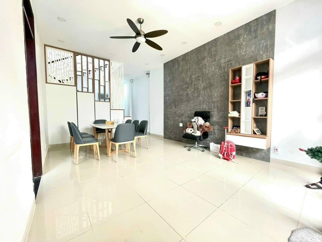 Bán nhà Huỳnh Tấn Phát P.Tân Thuận Đông, Quận 7