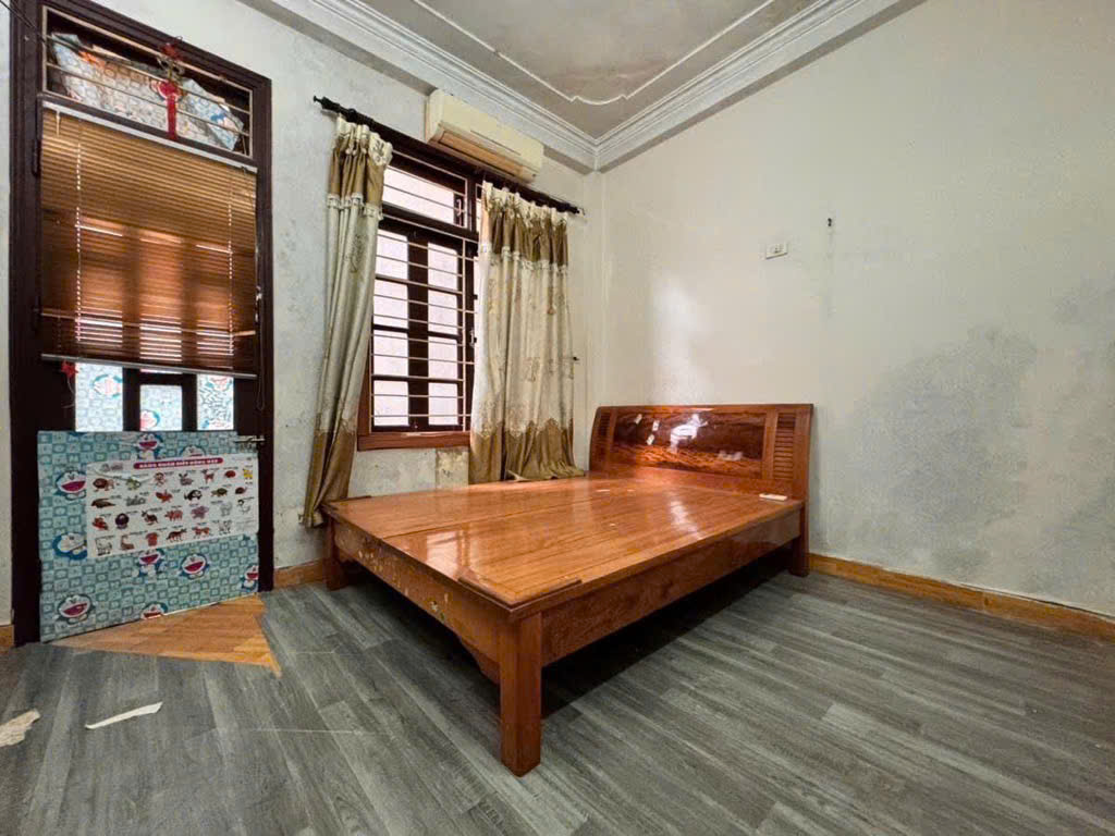 Nhà đẹp phố Lạc Long Quân – Ở hay cho thuê đều tốt – Tiện ích bao quanh, an ninh đảm bảo – Nhỉnh 6 tỉ