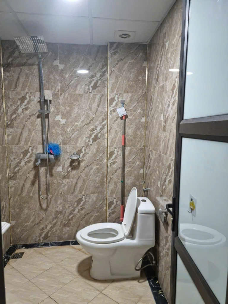 Bán nhà full nội thất cao cấp – Phố An Dương Vương – Gần Lạc Long Quân – 30m2 x 5 tầng