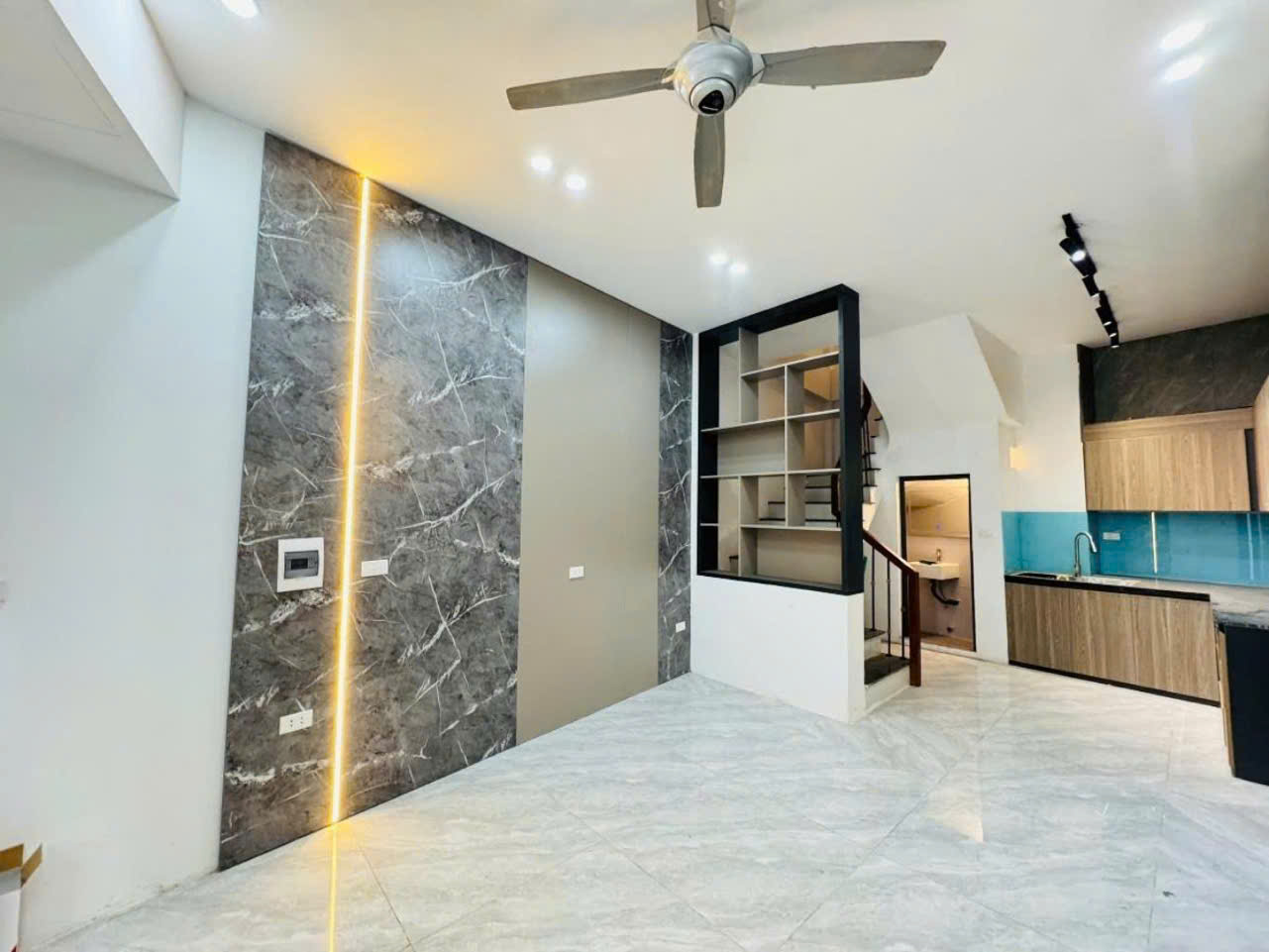 BÁN NHÀ NGỌC THỤY – GẦN MIPEC LONG BIÊN – 36M2 -6,1 TỶ