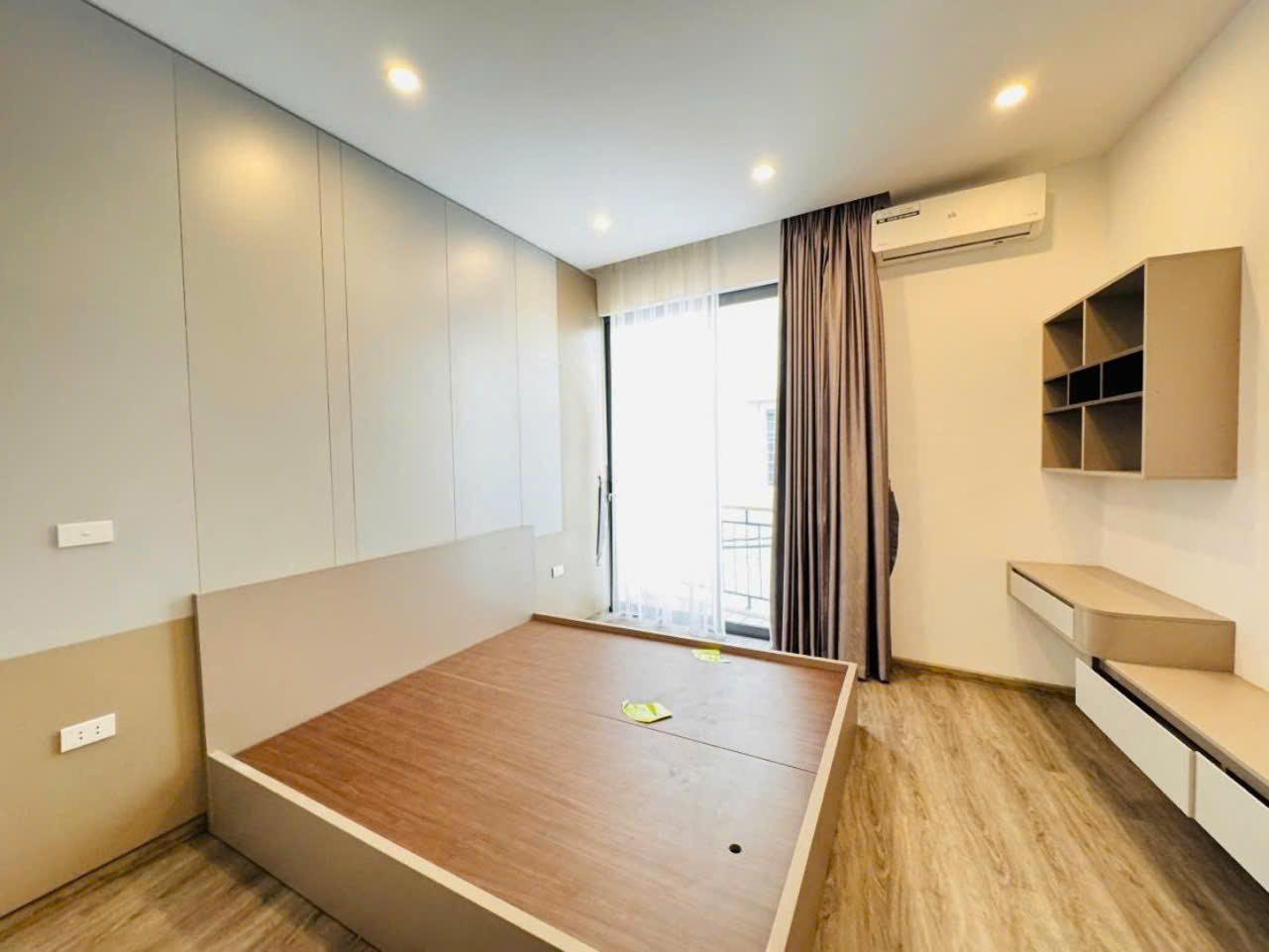 BÁN NHÀ NGỌC THỤY – GẦN MIPEC LONG BIÊN – 36M2 -6,1 TỶ