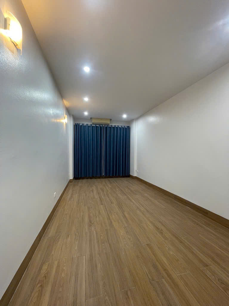 BÁN CỰC PHẨM NGỌC THỤY – Ô TỔ NGỦ TRONG NHÀ - Ở NGAY – 32M2 CHỈ 7,9 TỶ