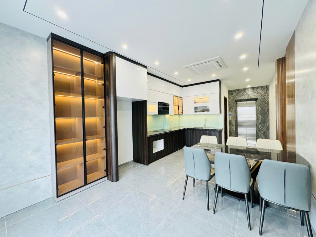 SIÊU PHẨM NGỌC THỤY – LÔ GÓC – THANG MÁY - 44.5M2 CHỈ 9,6 TỶ