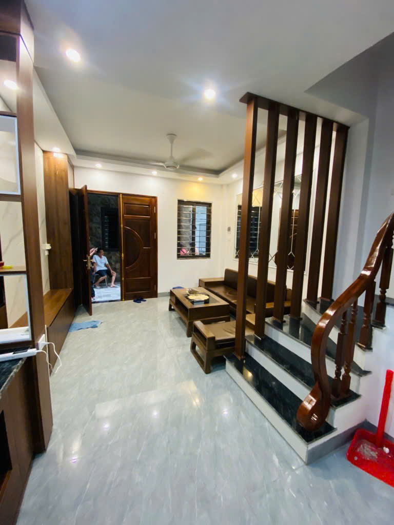 BÁN NHÀ PHỐ NGỌC THỤY – FULL CÔNG TIỆN ÍCH – 30M2 CHỈ 6,3 TỶ