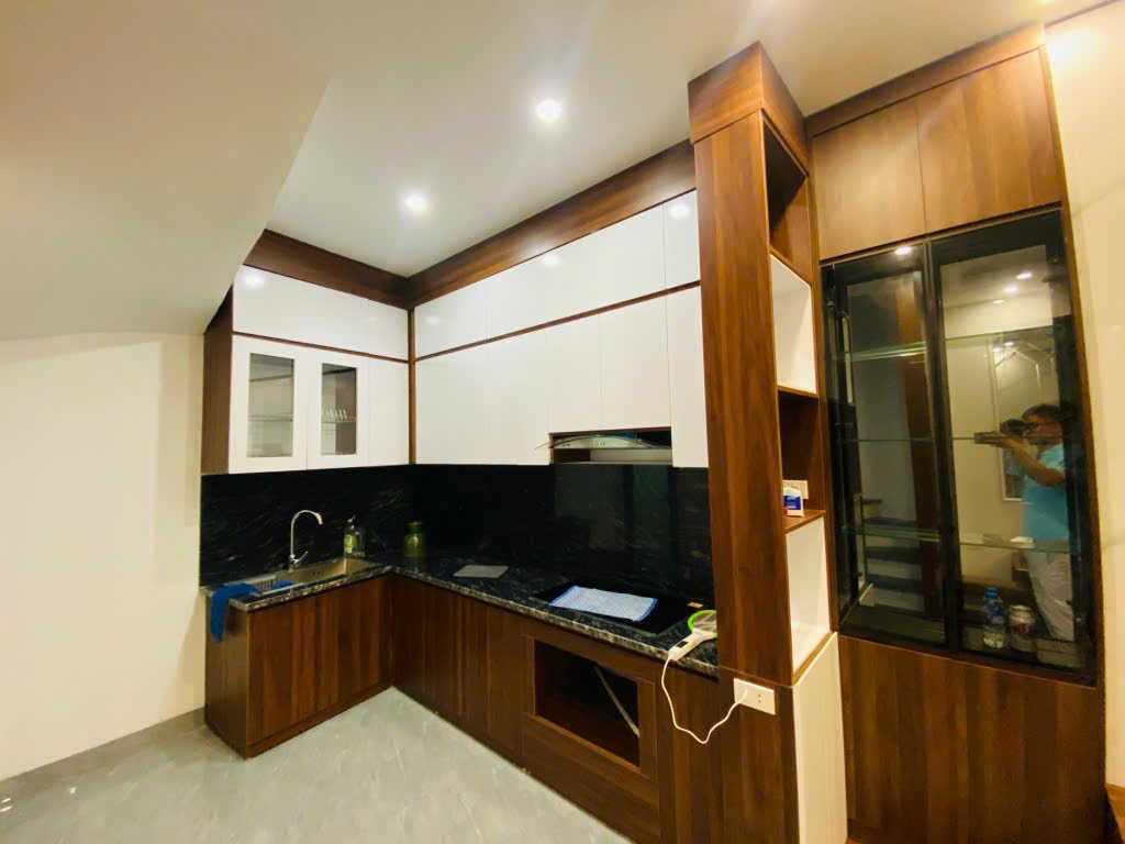 BÁN NHÀ PHỐ NGỌC THỤY – FULL CÔNG TIỆN ÍCH – 30M2 CHỈ 6,3 TỶ