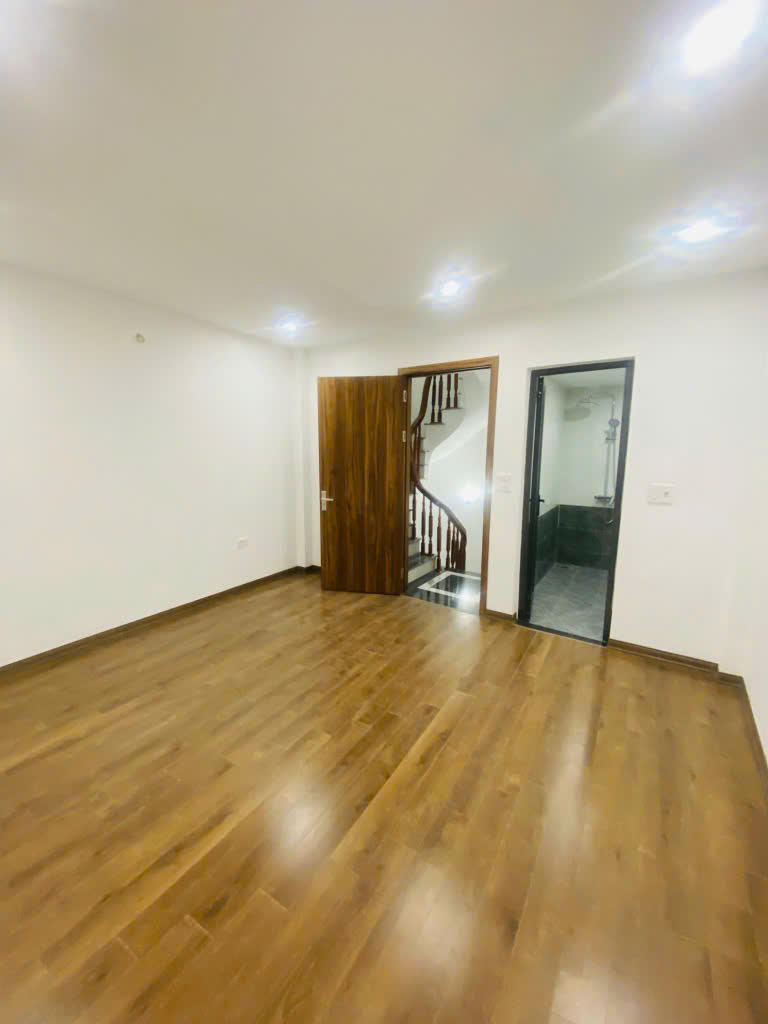 BÁN NHÀ PHỐ NGỌC THỤY – FULL CÔNG TIỆN ÍCH – 30M2 CHỈ 6,3 TỶ