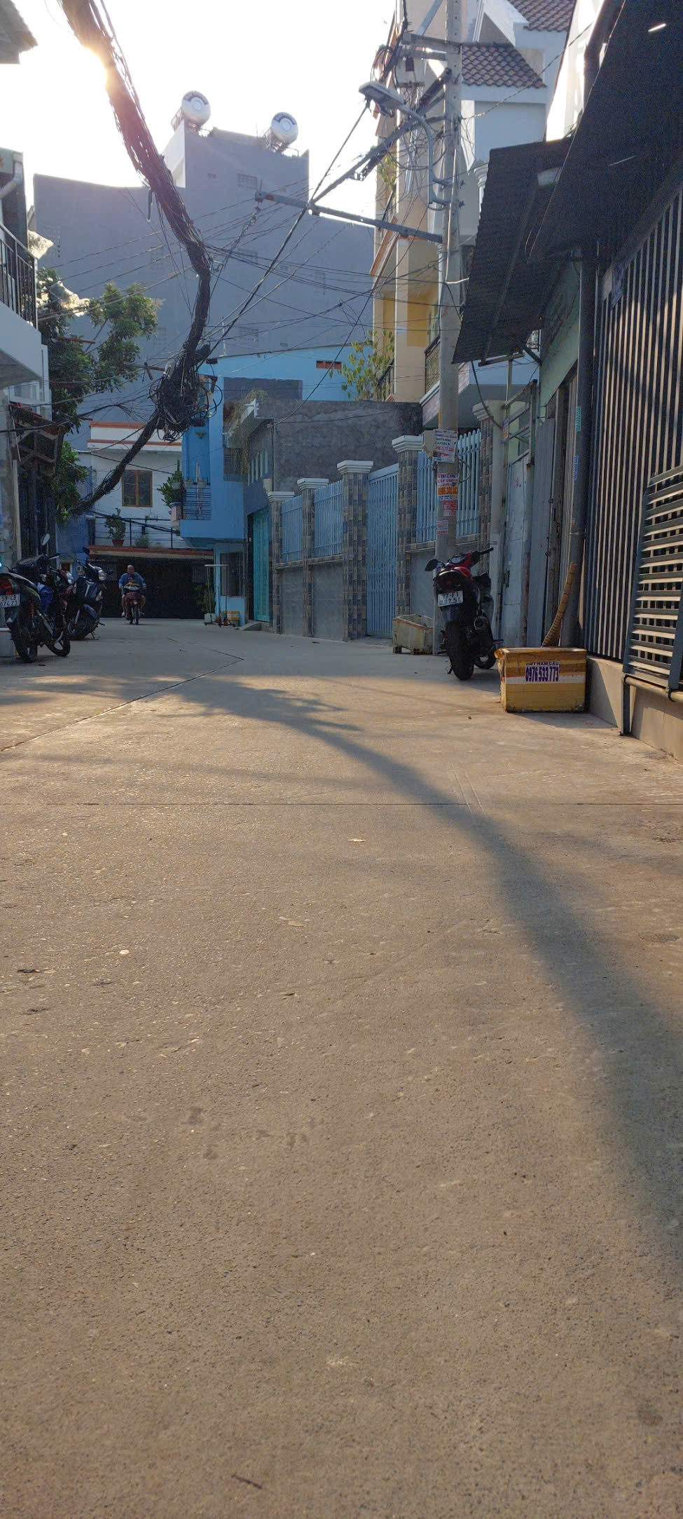 nhà mặt tiền cần bán gấp Nhà vừa ở vừa kinh doanh đa ngành nghề, mới , mặt tiền đường số sát Mai Văn Vĩnh. Khu Trung Tâm Quận 7, Full tiện ích