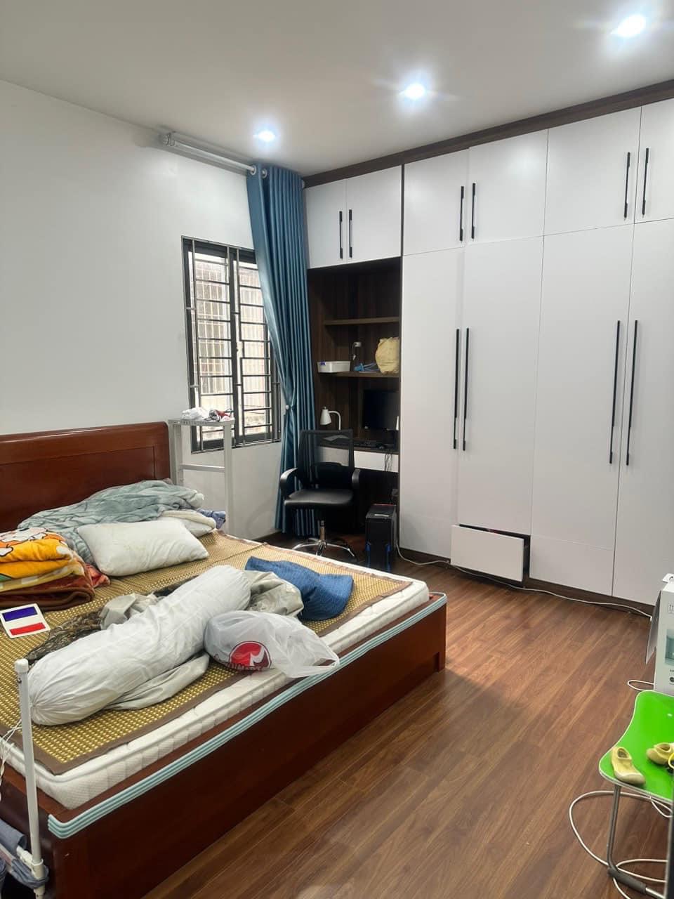 NHÀ LÔ GÓC PHỐ  LÊ LỢI THÔNG RA CẦU ĐƠ 1 DT 50M2x 4 TẦNG MẶT TIỀN 6M2 GIÁ 7.5 TỶ