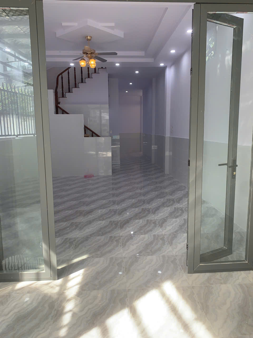 Bán nhà Tỉnh lộ 10 - Chủ bán định cư nước ngoài.