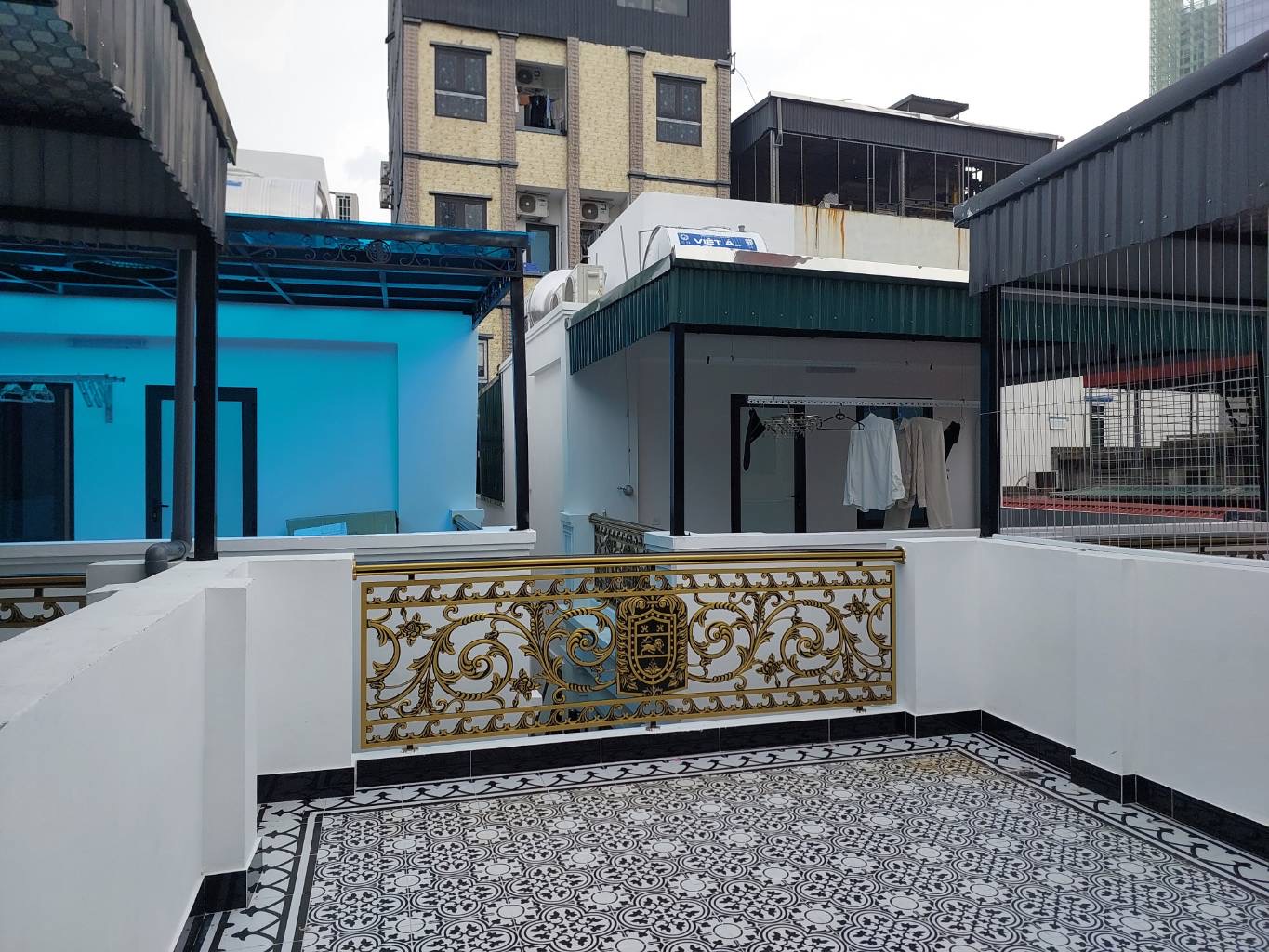 Trần Duy Hưng - Ngõ nông - Gần Phố - Ô Tô Đỗ Cổng - Mới Xây