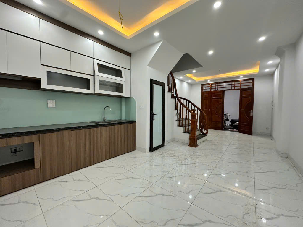 Nhà mới 4 tầng - Ngõ ô tô - Cách đường chỉ 5m - Giá chỉ 5,4 tỷ - -Nhà đất giá rẻ, Đất thổ cư chuẩn sổ đỏ