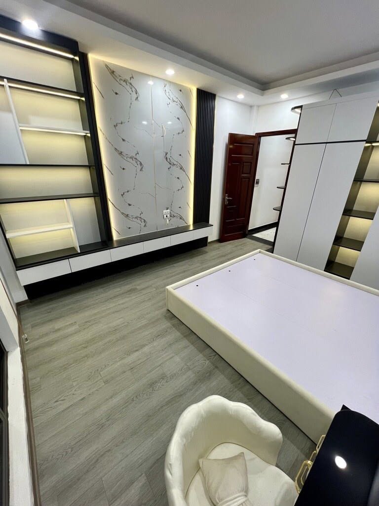 Bán NR đẹp xuất sắc tại Nhân Hòa, 5,2 tỷ, 30m2, 3PN, 3WC, 6 tầng