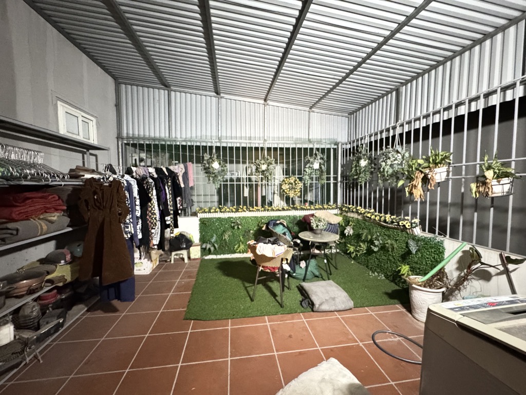 HÀ NỘI - QUẬN LONG BIÊN - PHÚC LỢI ( BÁN NHÀ TẶNG NỘI THẤT)