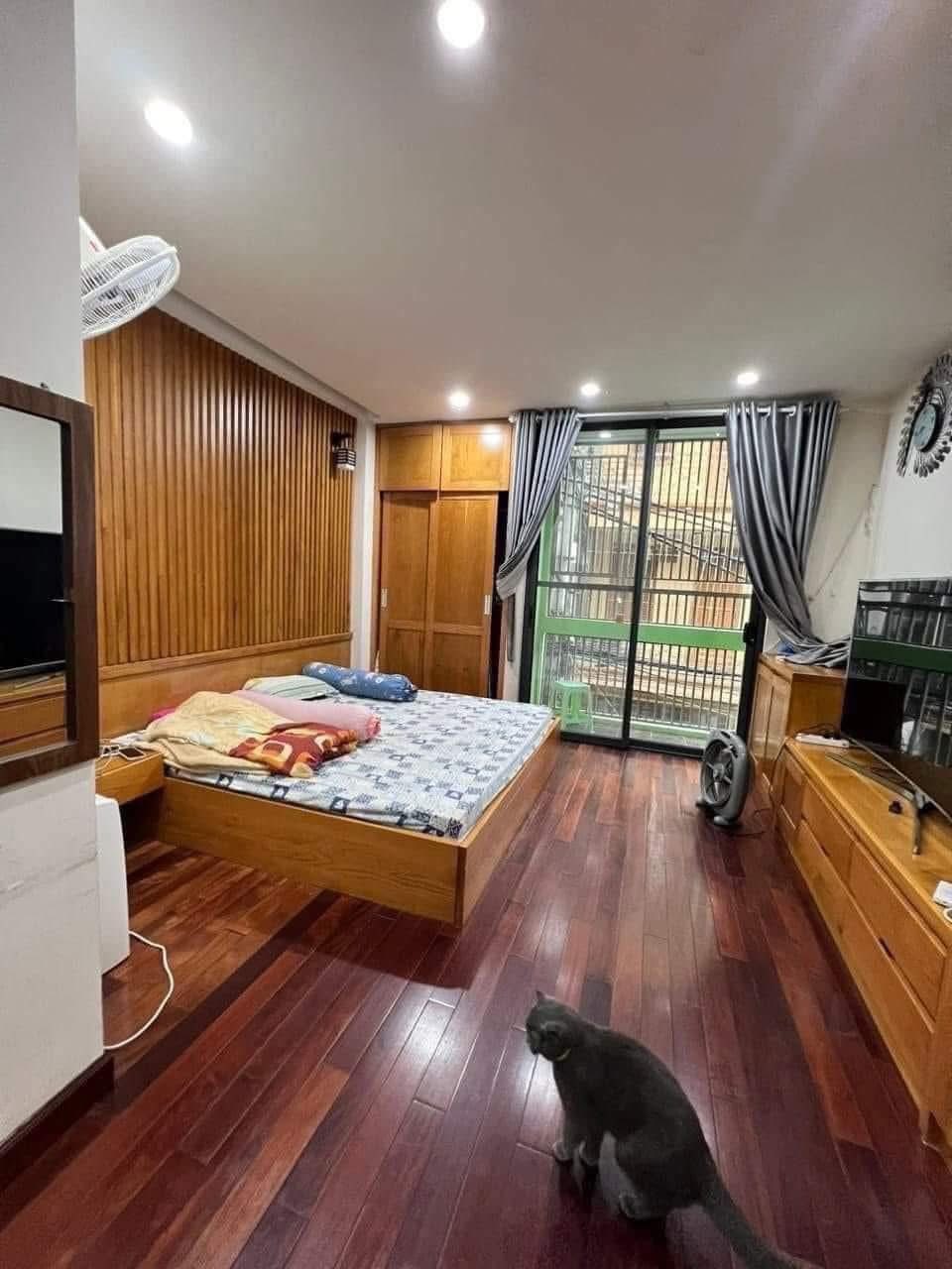 BÁN NHÀ ĐẸP PHỐ THÁI HÀ