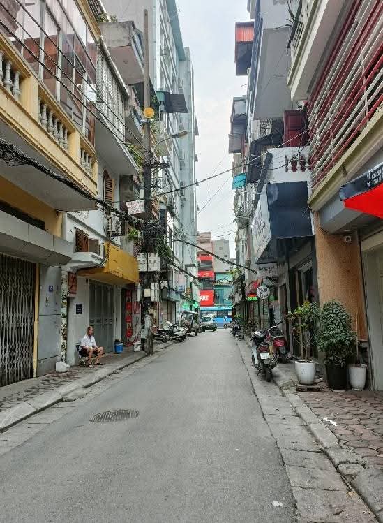 BÁN NHÀ BẠCH MAI-24M2×5TẦNG 7.3 TỶ. MỘT CĂN ĐẸP DUY NHẤT TRONG PHÂN KHÚC 7 TỶ.