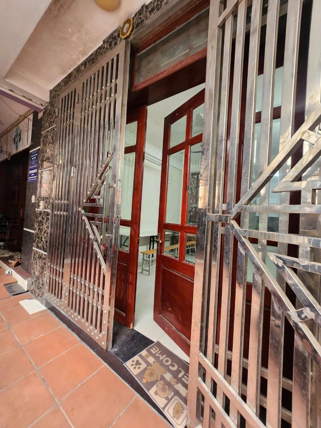 Bán nhà mặt phố Hòe Thị