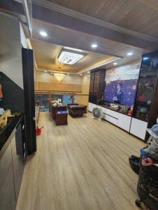 MẶT PHỐ PHÚ MỸ - Ô TÔ NGỦ TRONG NHÀ - KINH DOANH SẦM UẤT - OTO TRÁNH