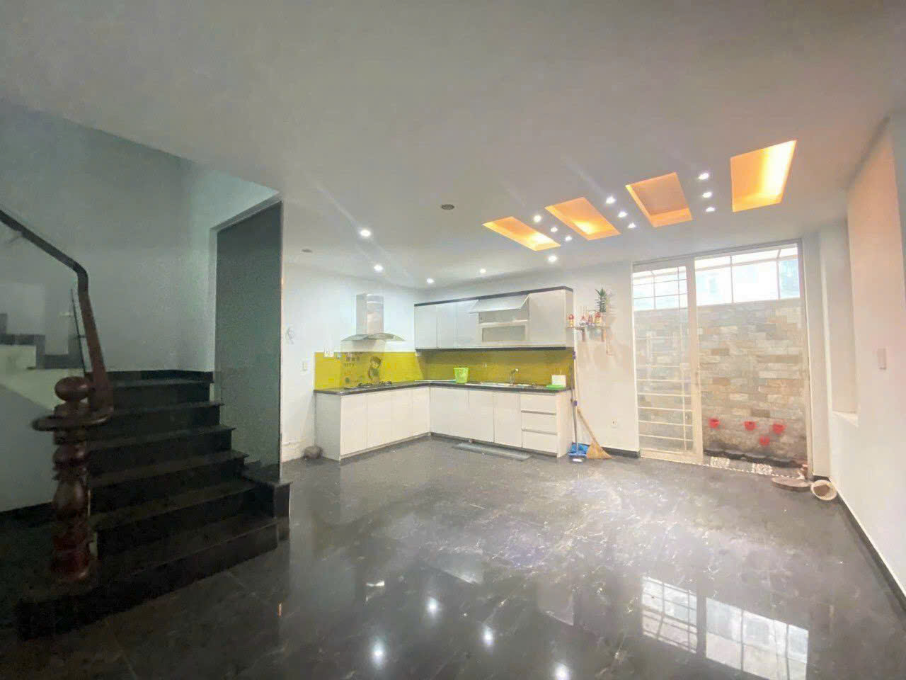 Nhà HXH Lê Văn Lương 4.1*21m trệt lửng 3 lầu, nhà mới đẹp