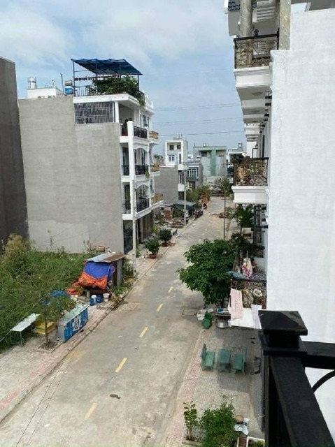 BÁN NHÀ PHỐ ( 4.2 * 12).. Đẹp , kinh doanh văn phòng