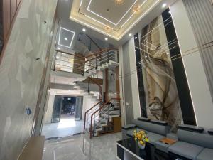 Bán nhà - HXH - sát mặt tiền - 5tỷ