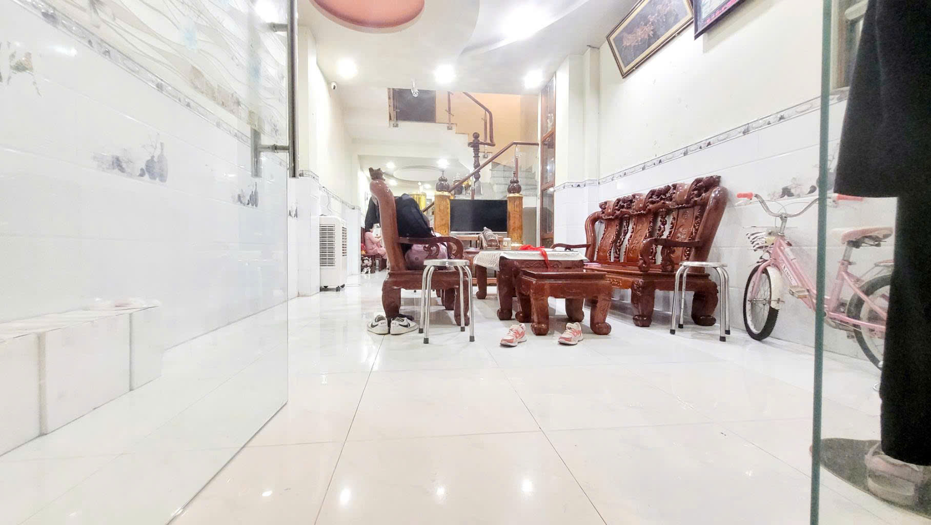 GIÁ NHỈNH 7 TỶ XÍU XIU CÓ NHÀ ĐẸP 1 TRỆT 4 LẦU