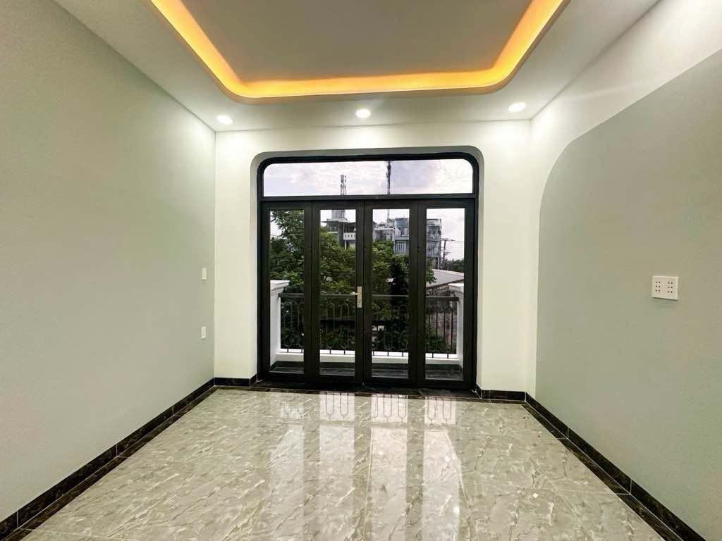 NHÀ MỚI 100% XÂY 3 TẦNG HIỆN ĐẠI – GIÁ 4TỶ2 TL - PHẠM VĂN ĐỒNG