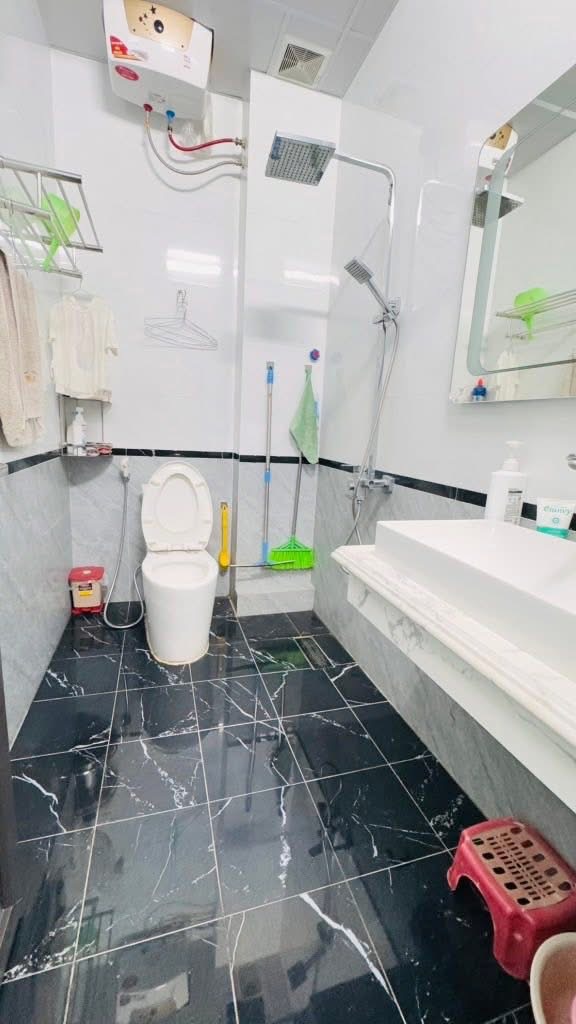 CHỈ VỚI 8,5 TỈ SỞ  HỮU NGAY NHÀ 6 TẦNG,MẶT TIỀN 7,8m-DƯƠNG QUẢNG HÀM,CẦU GIẤY