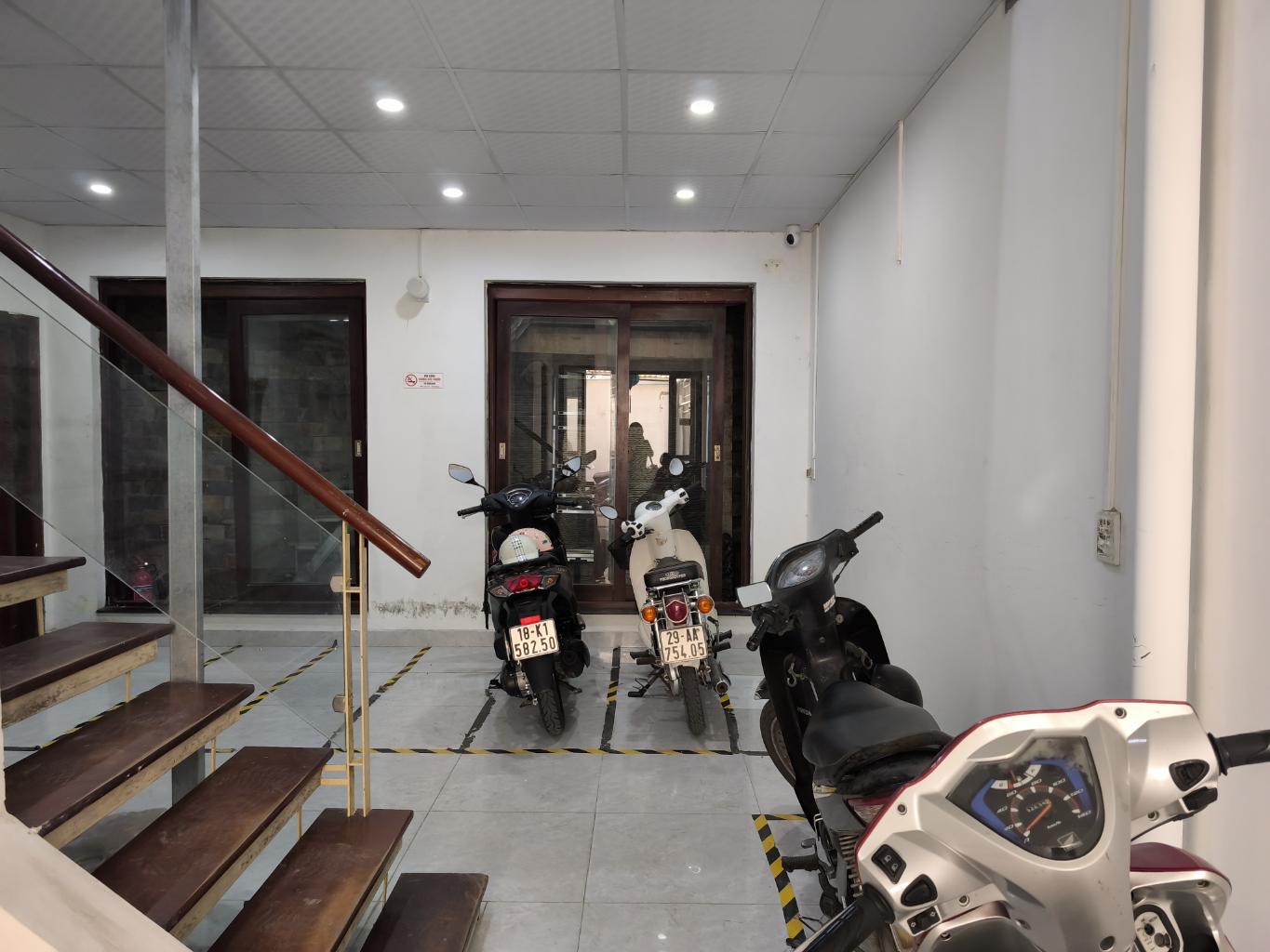 LẠC LONG QUÂN - DÒNG TIỀN SẴN TIỆN ÍCH NGẬP TRÀN - 64M2 8 NGỦ CHỈ 150TR/M2