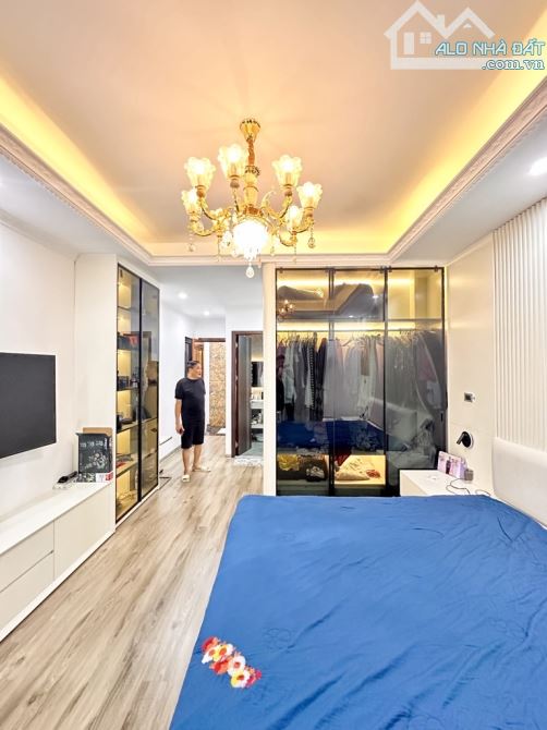 VÕNG THỊ - NỞ HẬU - DÂN XÂY - MẶT TIỀN RỘNG - OTO - THANG MÁY - NỘI THẤT XỊN XÒ GIÁ XINH 16.9 TỶ